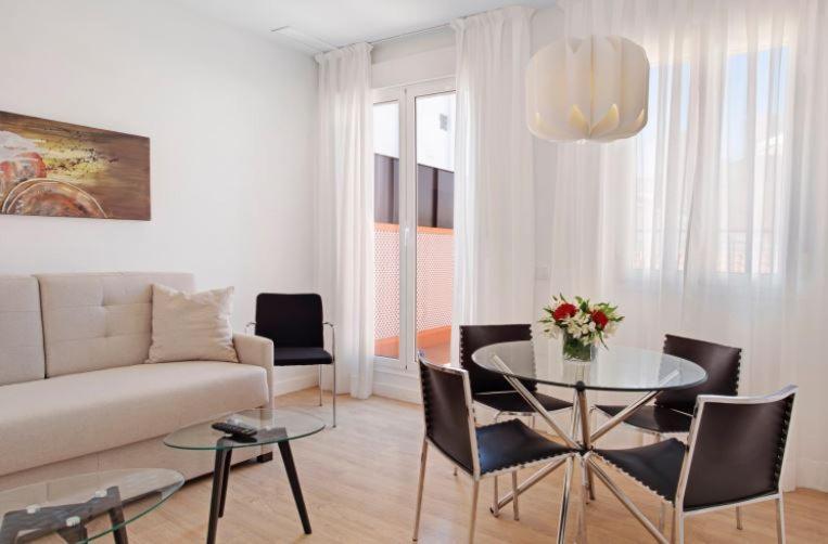 Metropolis Apartment Sevilla